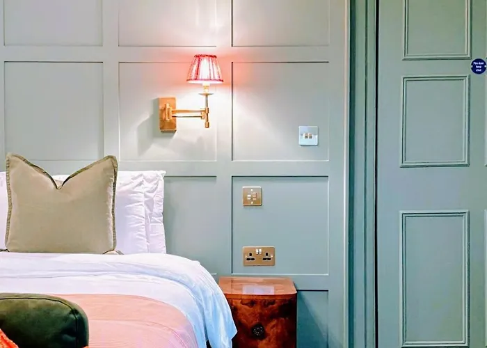 Nap King Square * Bristol