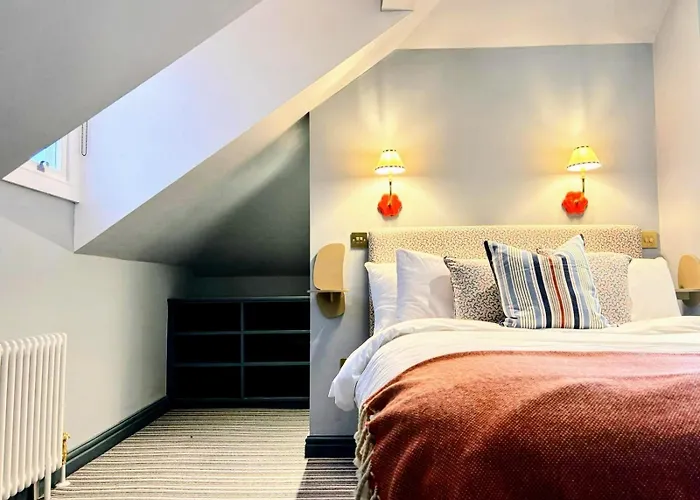 Nap King Square Bristol